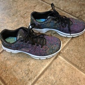 Skechers tennis shoes